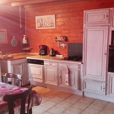 Les Gouttes Pensión Courzieu